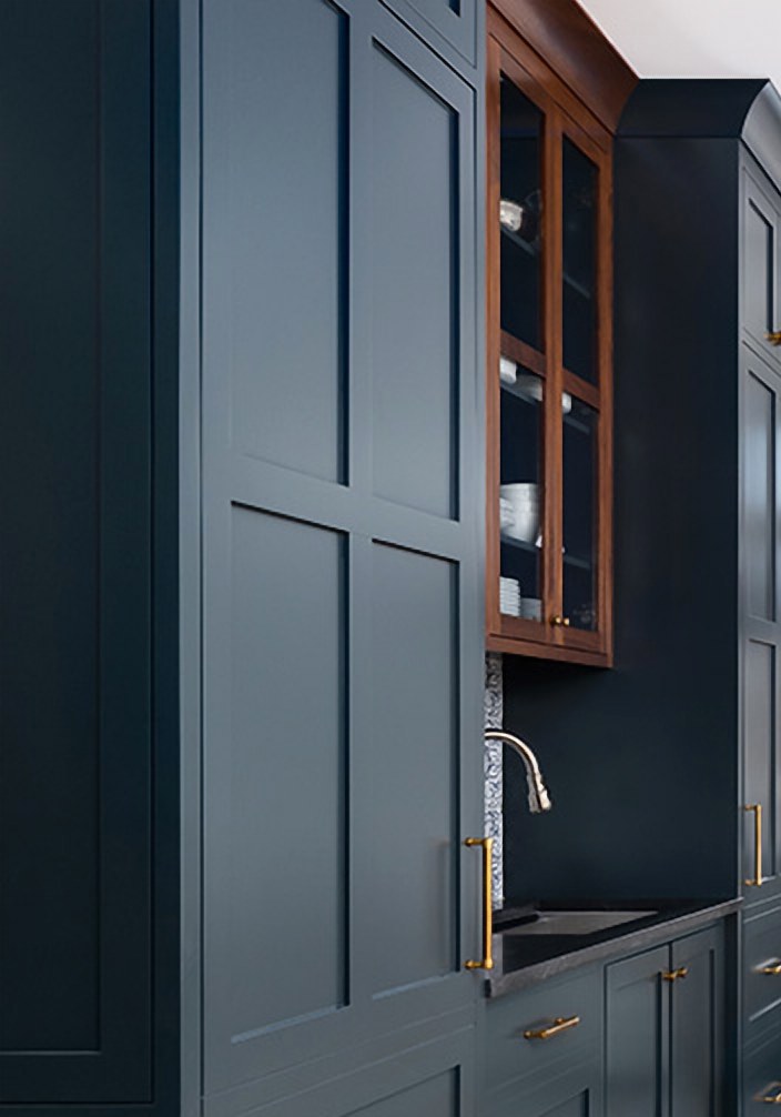 Solid Wood Kitchen Cabinet