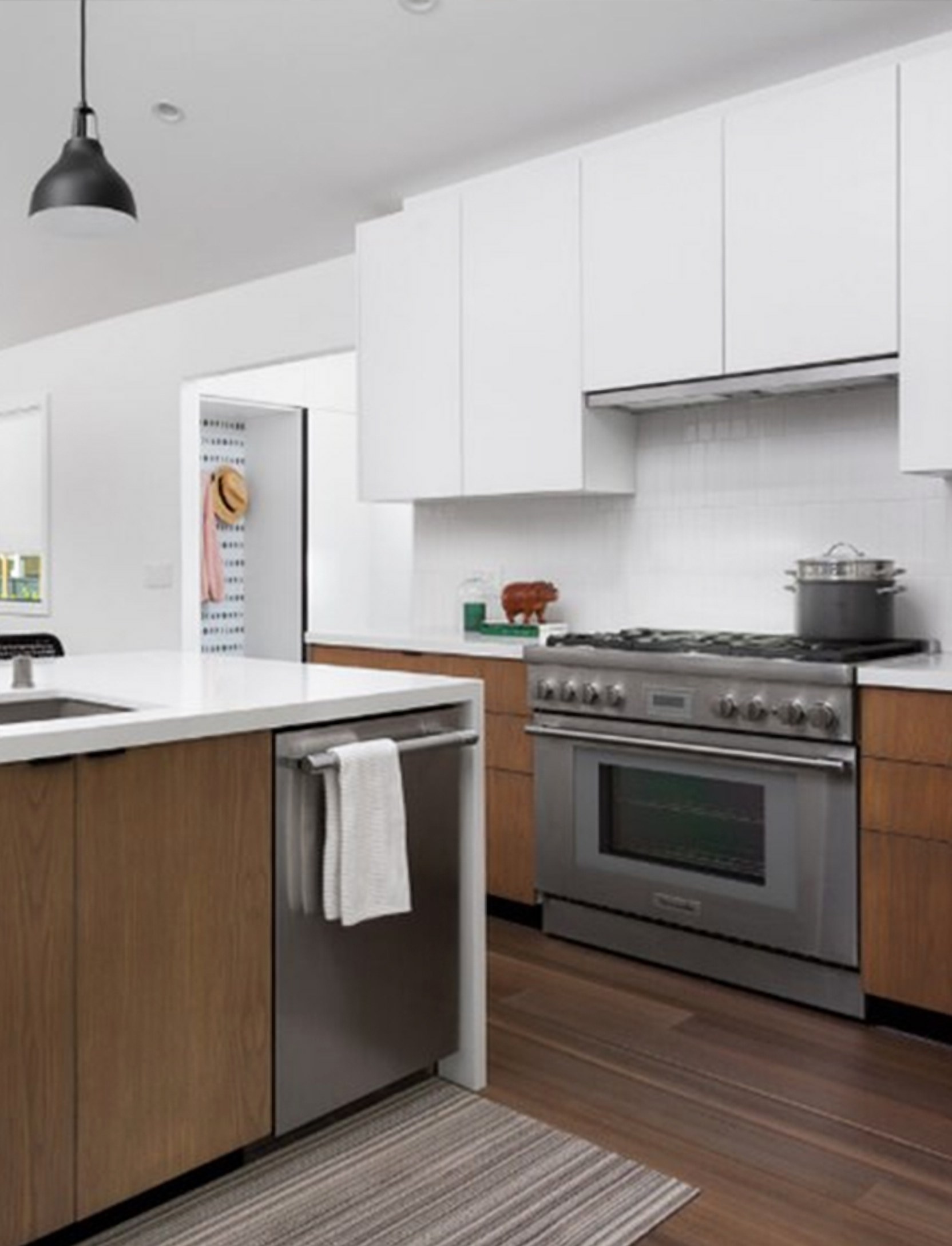 UV Kitchen Cabinet view 3