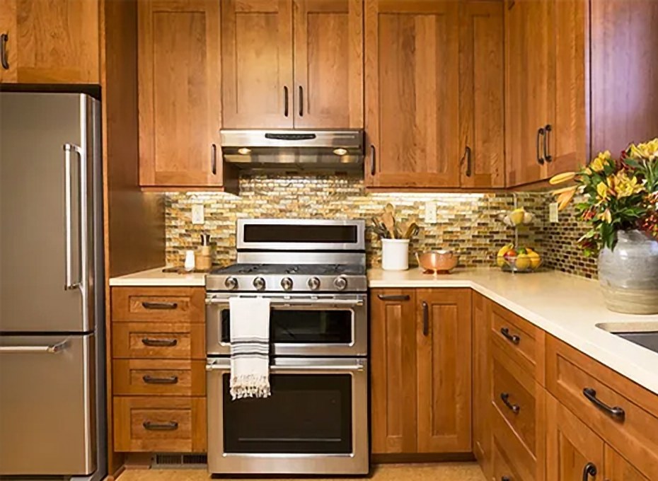 Solid Wood Kitchen Cabinet view 2